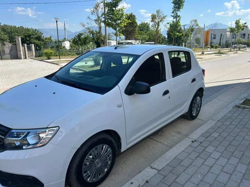 Rent a car in Tirana