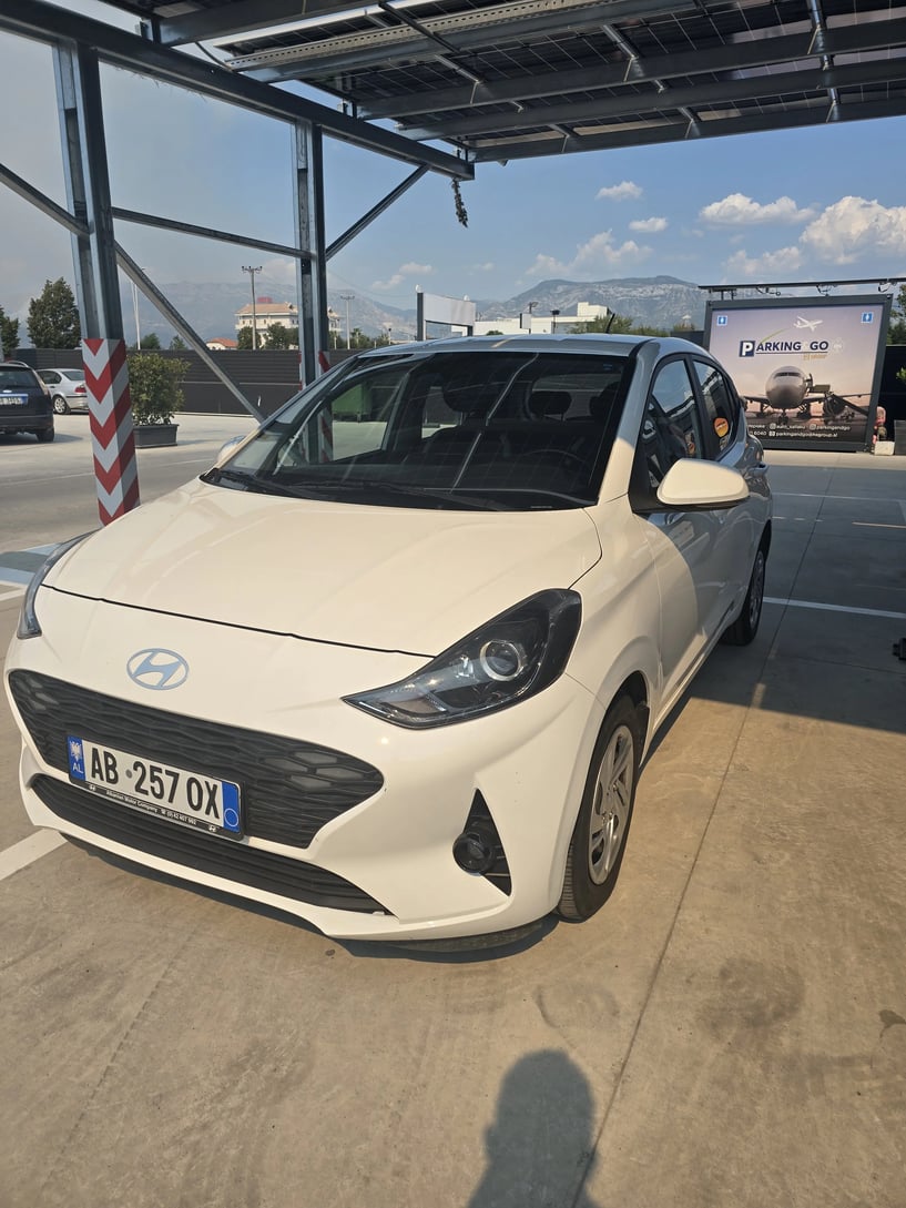 Louer une voiture à Tirana