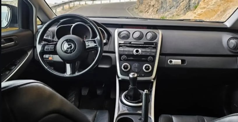 Merrni me qira një makinë në Tirana