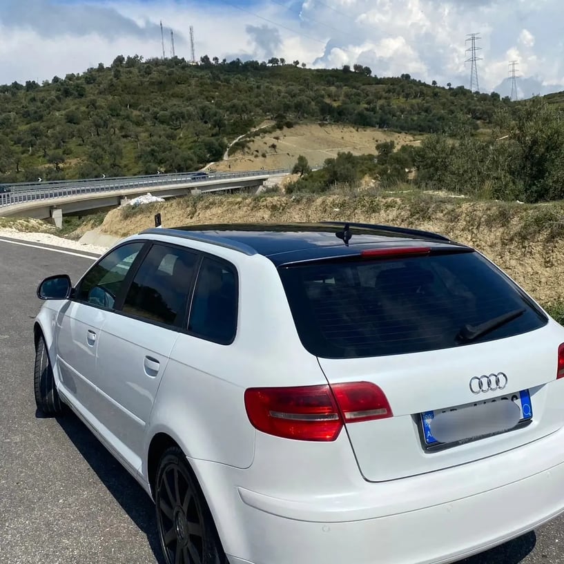 Wynajmij samochód w Tirana