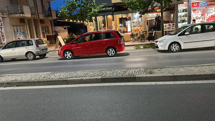 Rent a car in Durrës