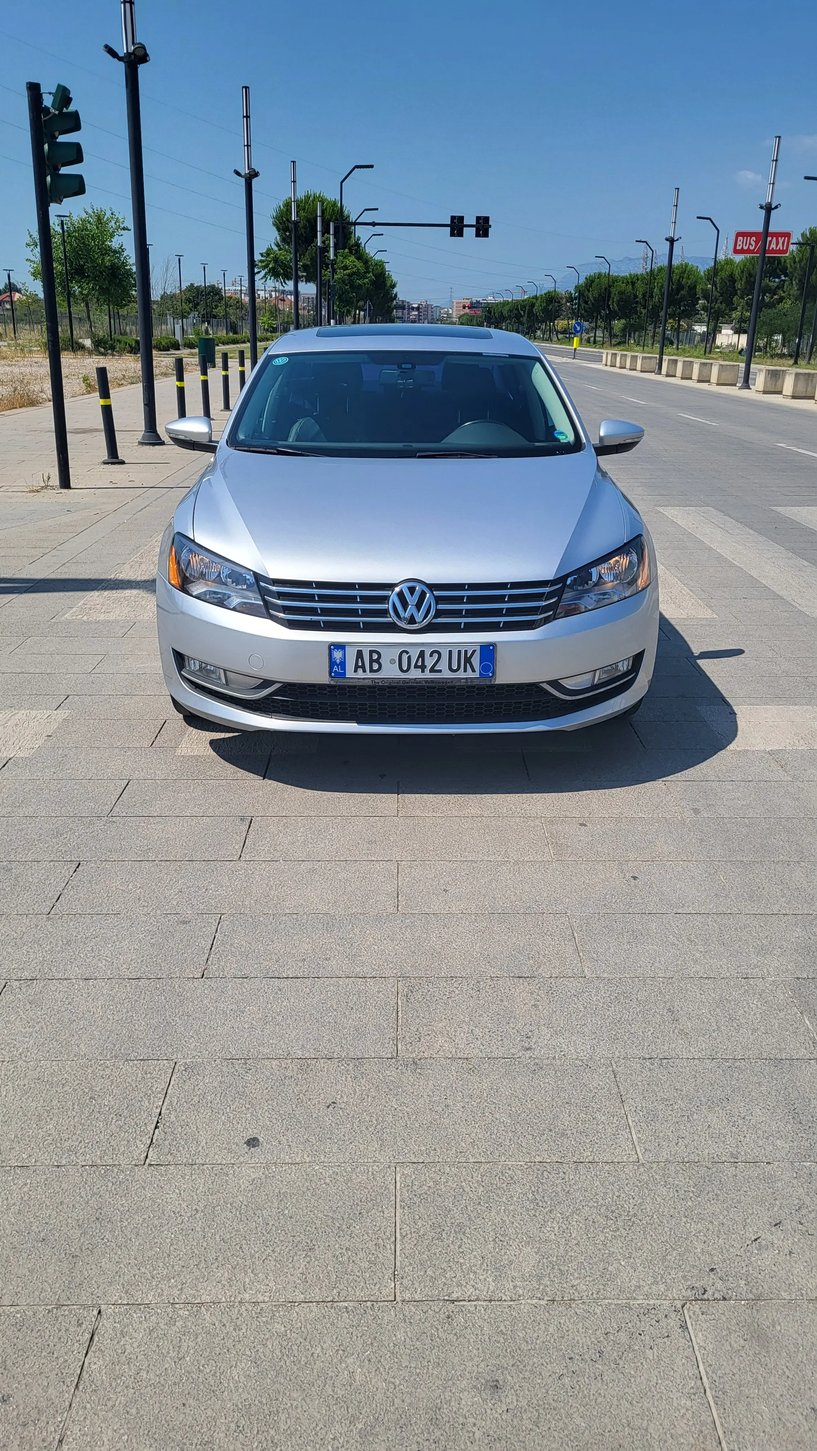 Wynajmij samochód w Tirana