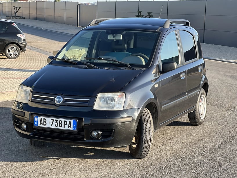 Alquila un coche en Durrës