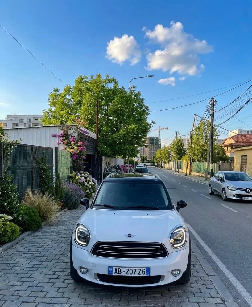 Auto mieten in Tirana