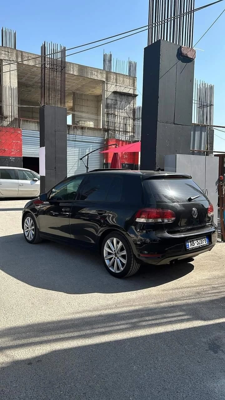Louer une voiture à Tirana
