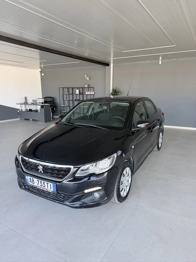 Rent a car in Tirana