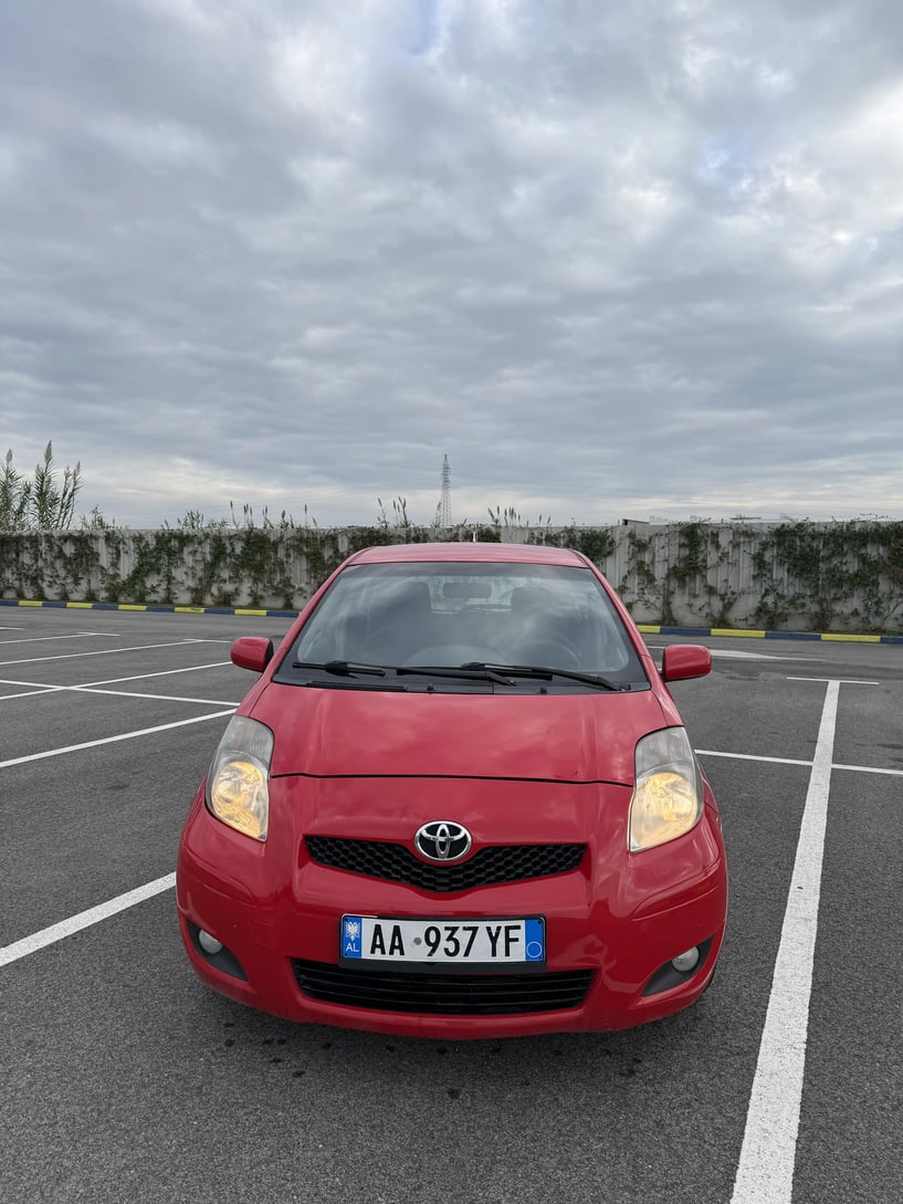 Noleggia un'auto a Durrës