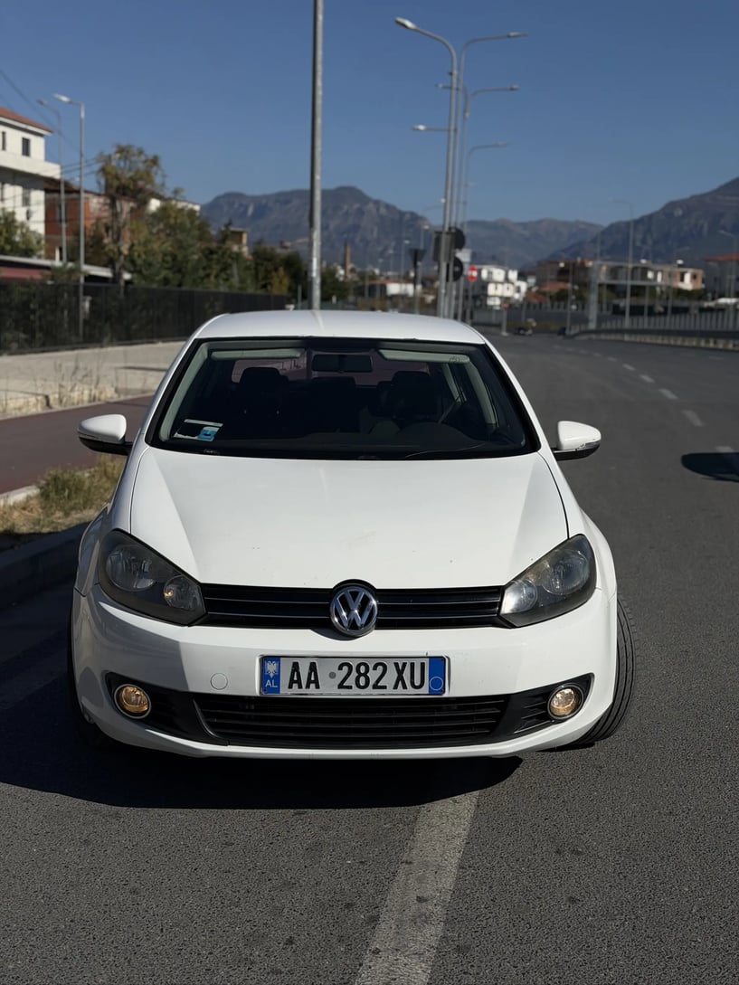 Louer une voiture à Tirana