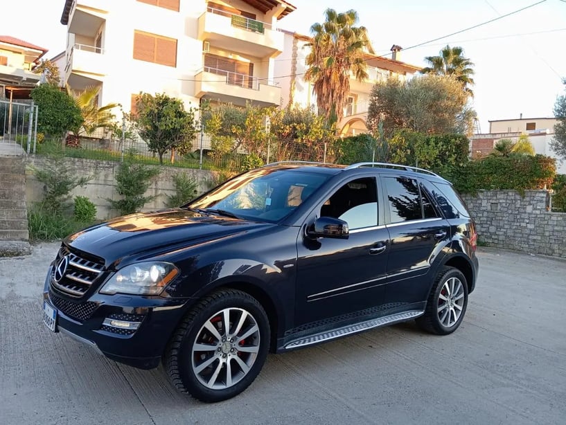 Louer une voiture à Gjirokastër