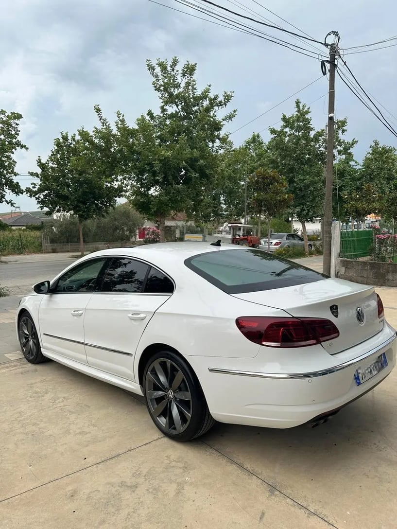 Rent a car in Lushnje