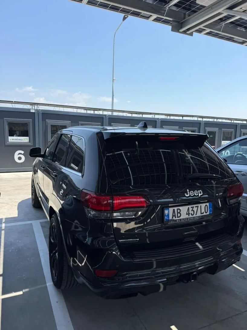 Louer une voiture à Tirana