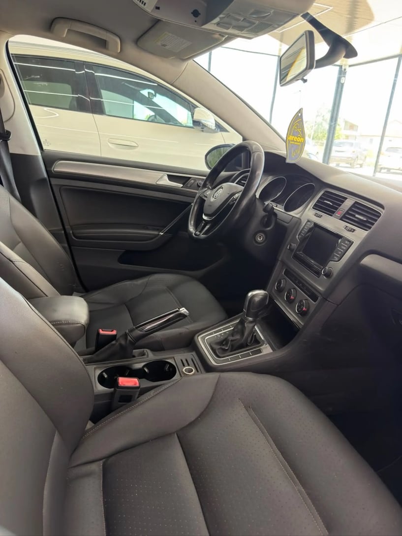 Rent a car in Tirana