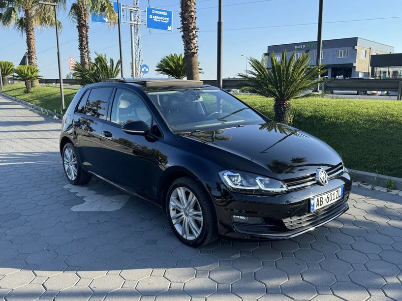 Rent a car in Tirana