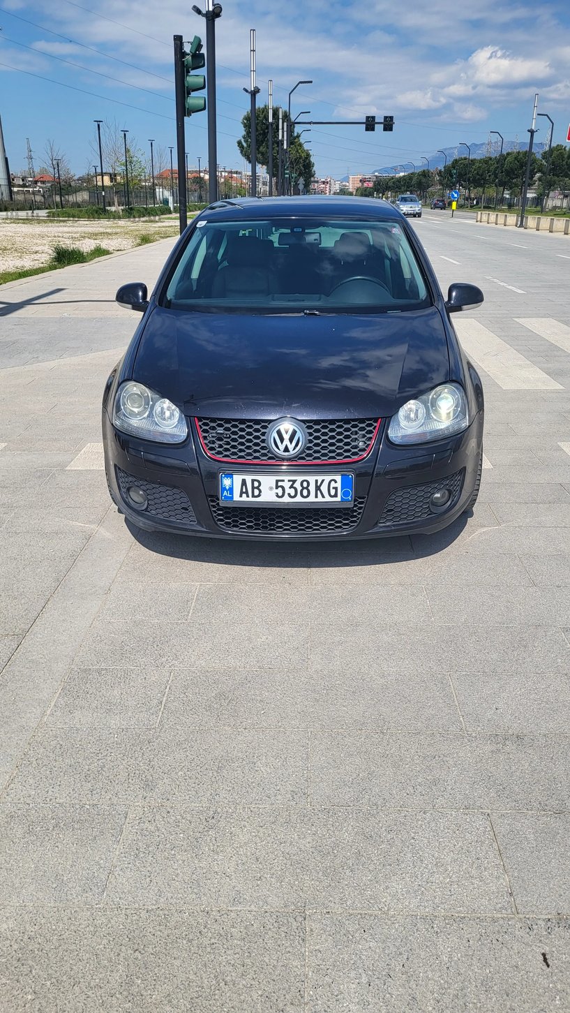 Rent a car in Tirana
