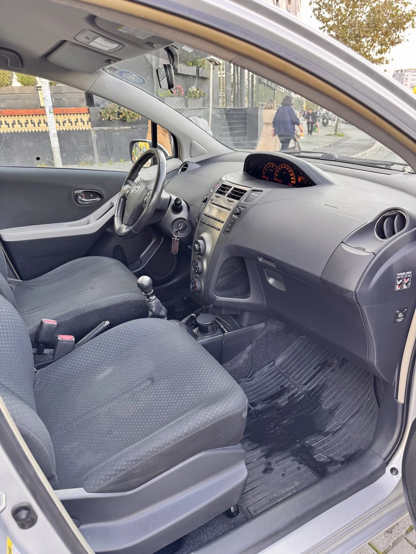 Noleggia un'auto a Tirana