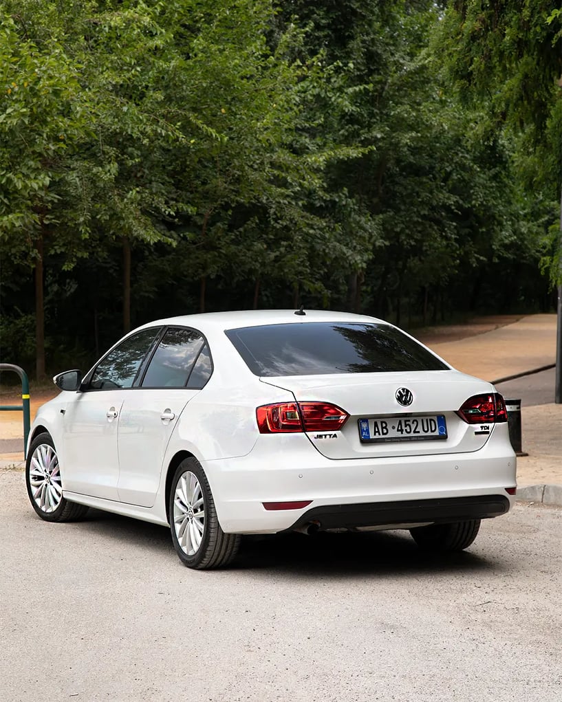 Wynajmij samochód w Tirana