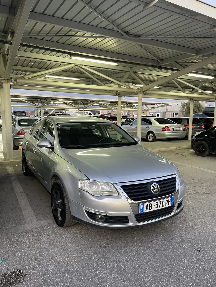 Rent a car in Tirana
