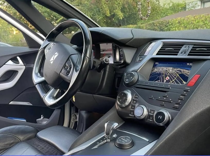 Rent a car in Tirana