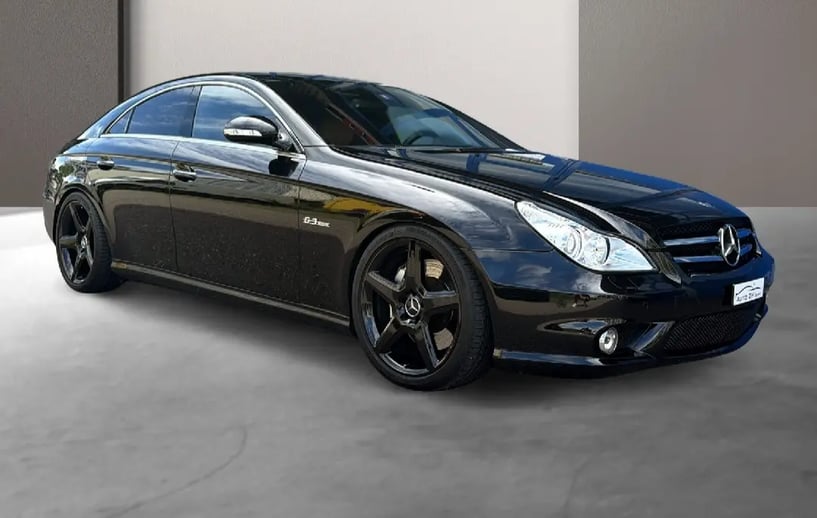 Noleggia un'auto a Tirana