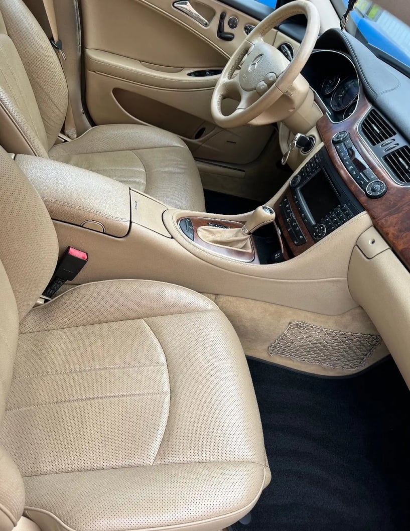 Noleggia un'auto a Tirana