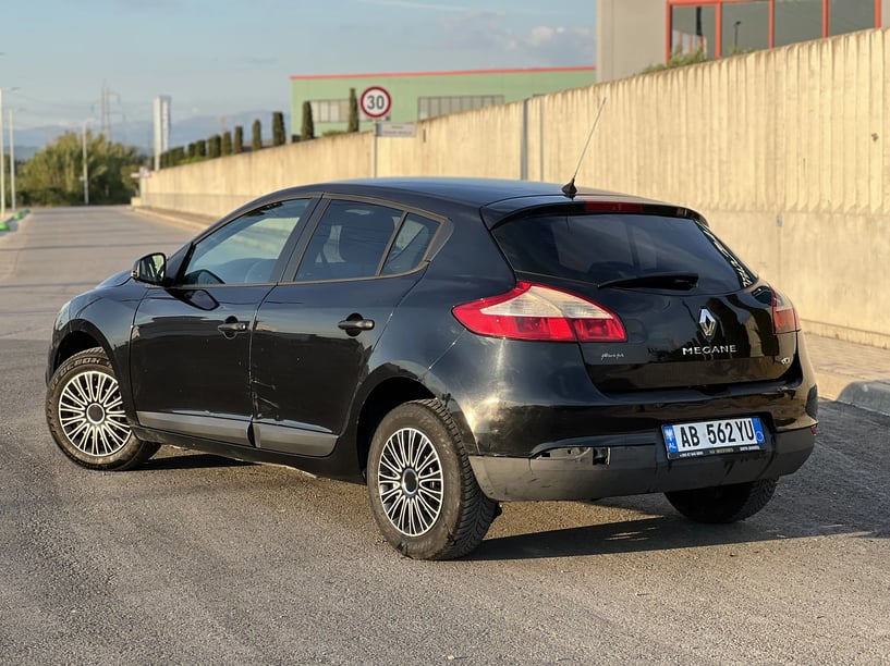 Louer une voiture à Durrës