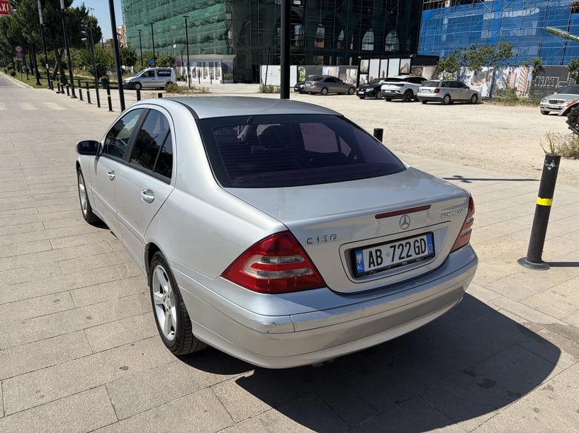 Rent a car in Tirana