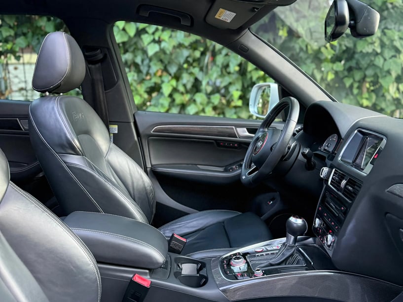 Rent a car in Tirana