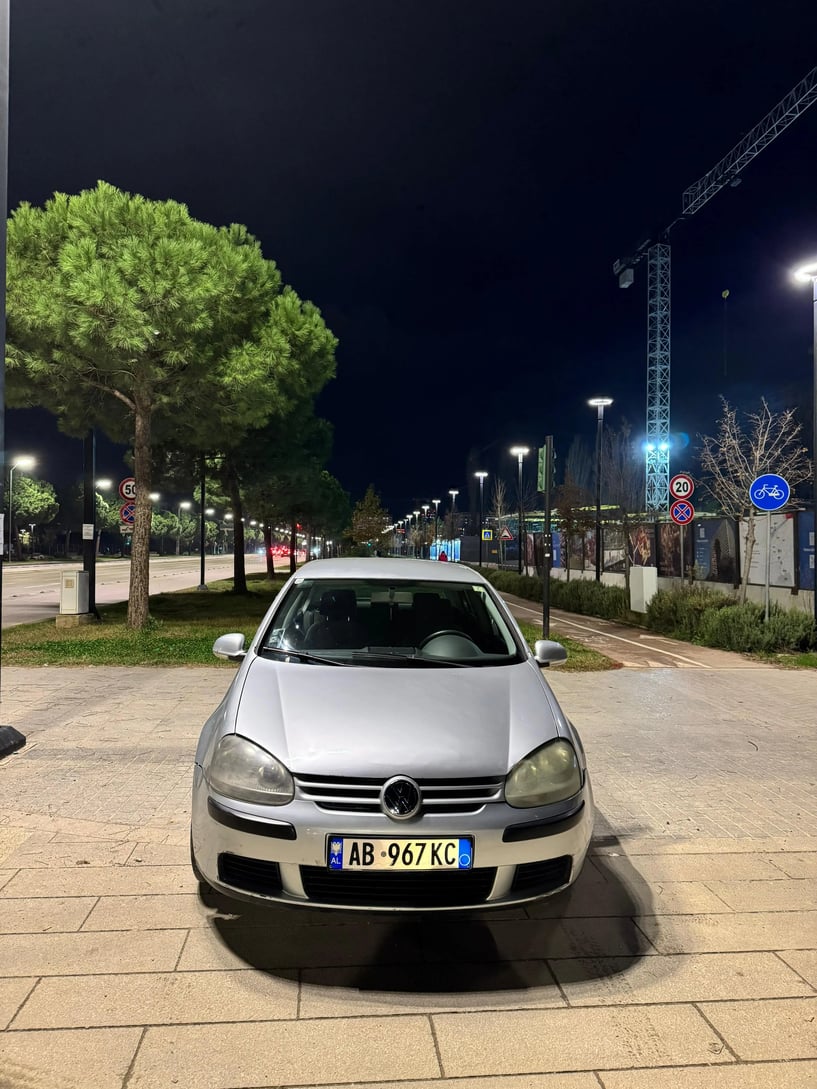 Louer une voiture à Tirana
