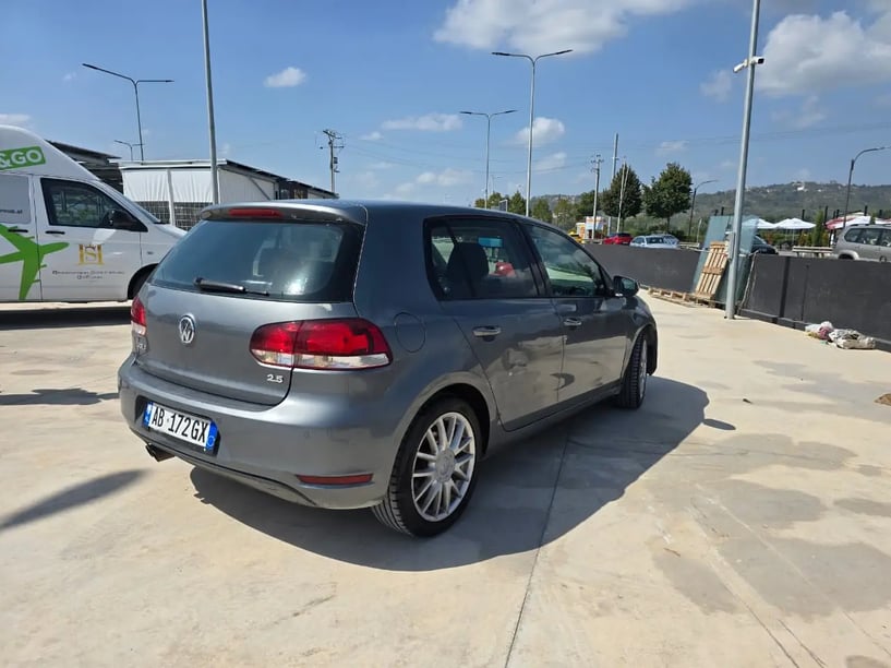 Auto mieten in Tirana