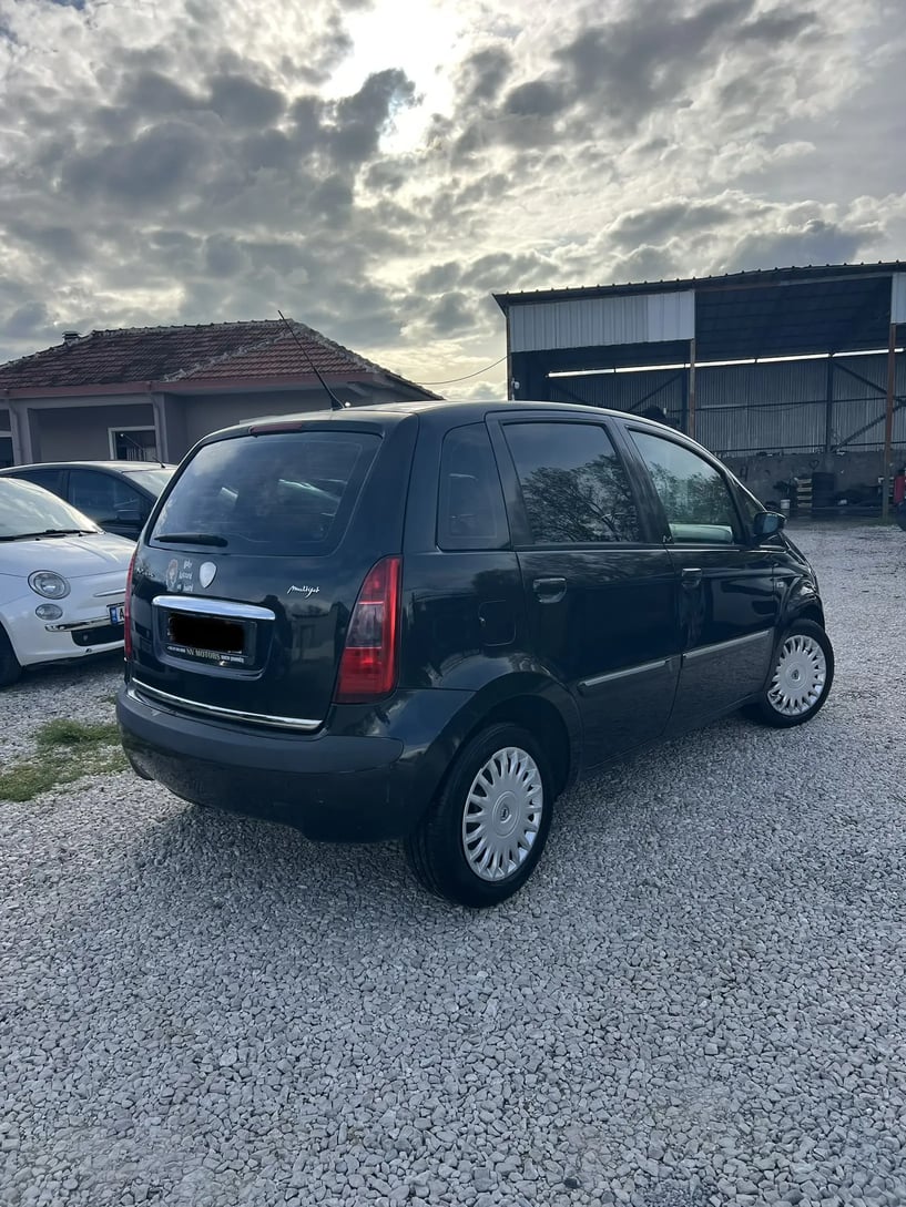 Rent a car in Durrës