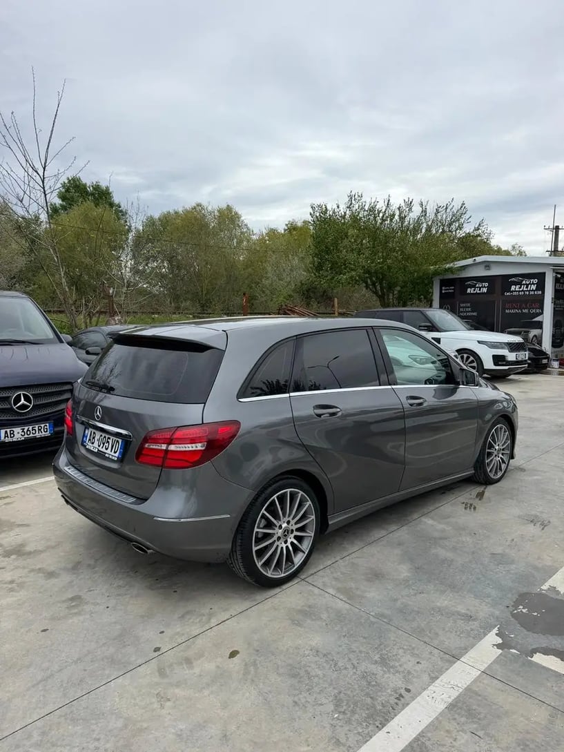 Rent a car in Durrës