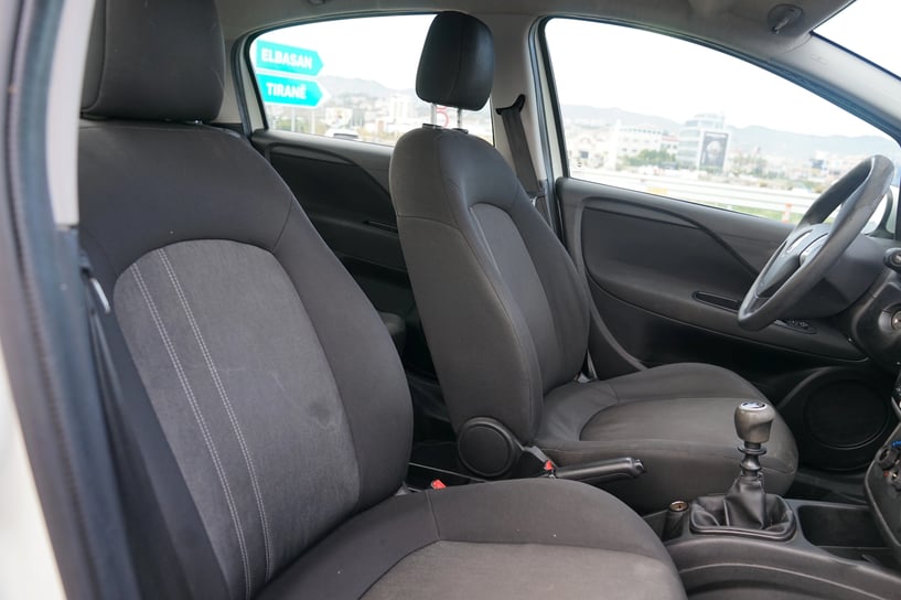 Louer une voiture à Tirana