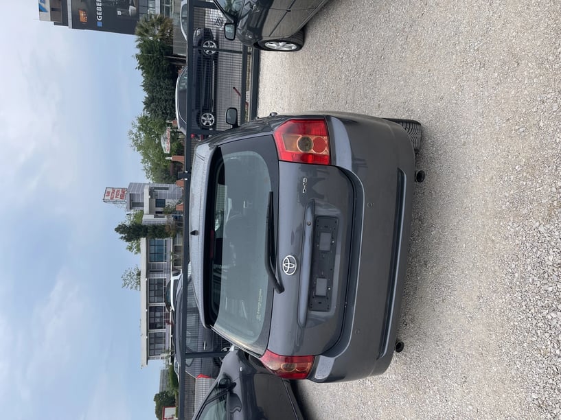 Louer une voiture à Tirana