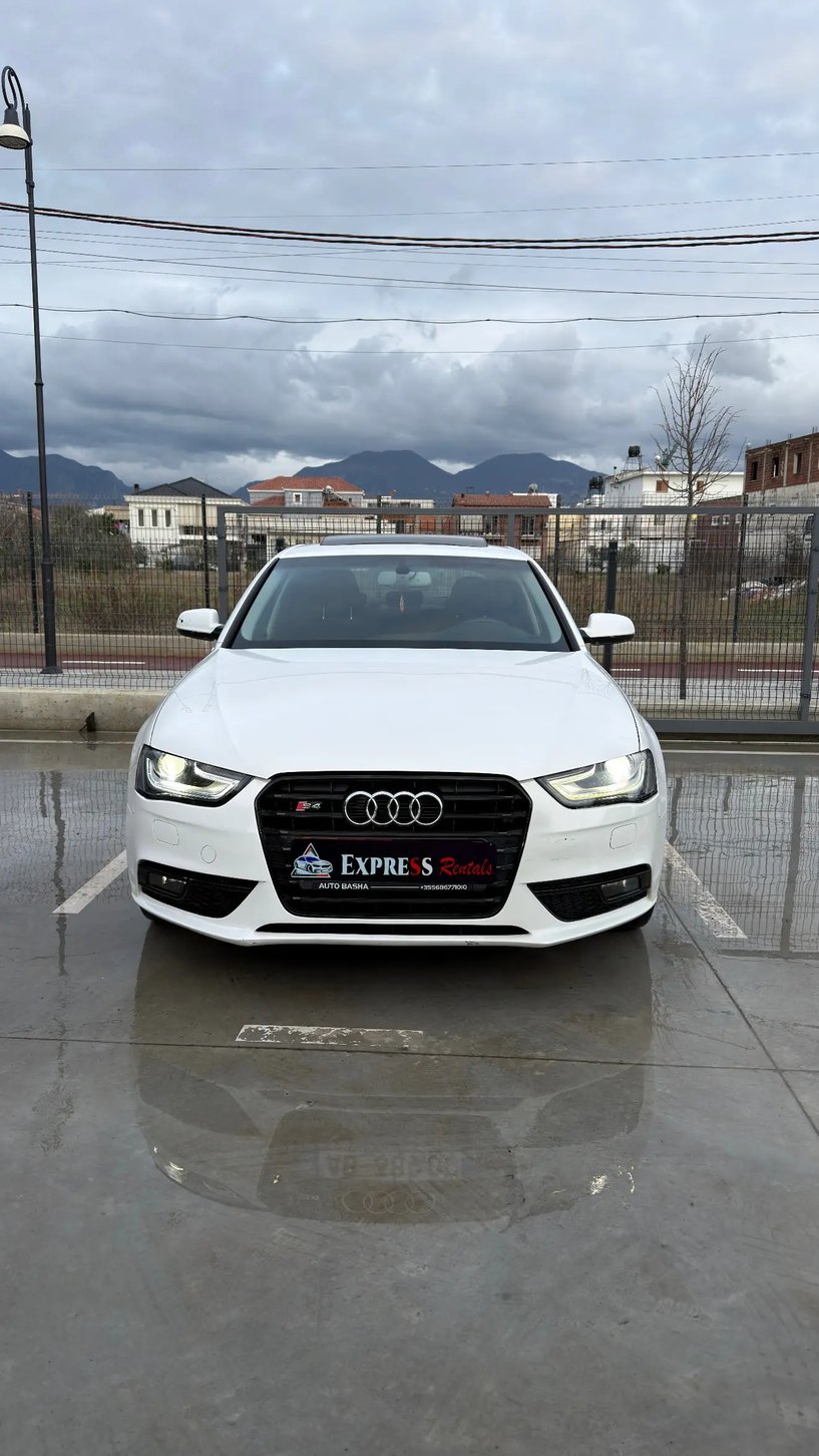 Noleggia un'auto a Tirana