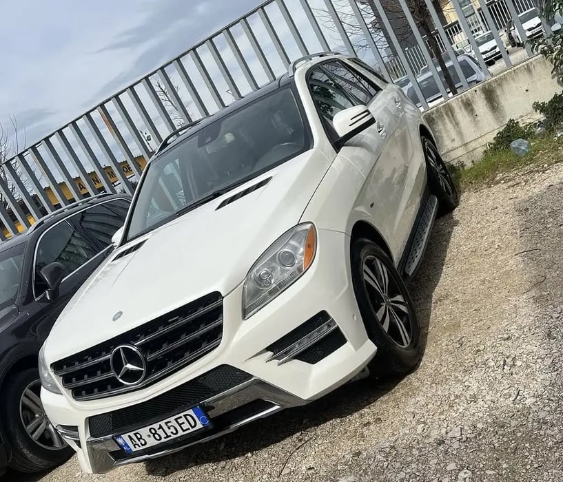 Rent a car in Tirana