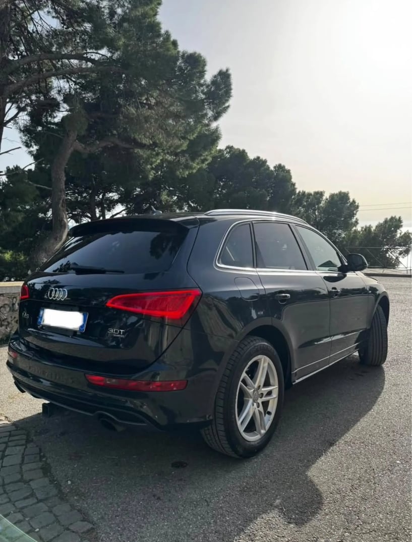 Noleggia un'auto a Durrës