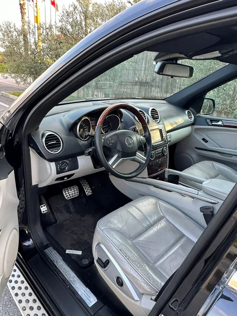 Rent a car in Tirana