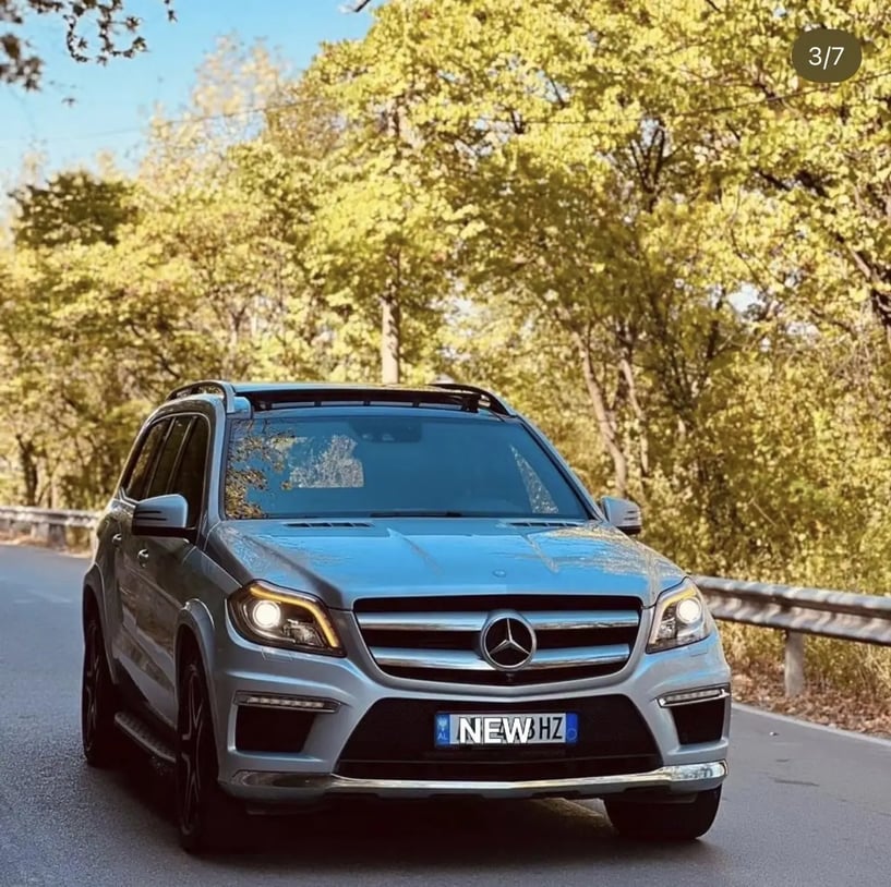 Rent a car in Tirana
