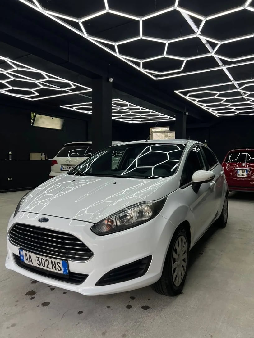 Rent a car in Tirana