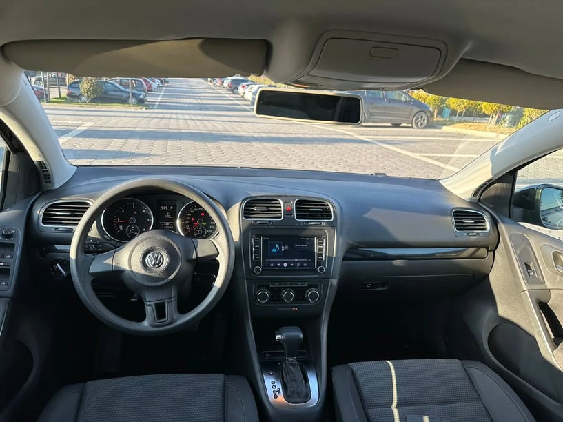 Louer une voiture à Tirana