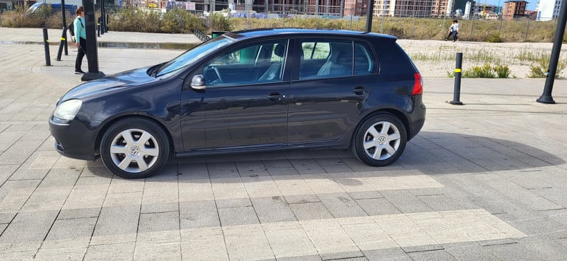 Rent a car in Tirana