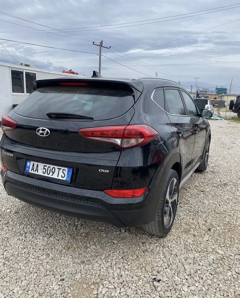 Wynajmij samochód w Tirana