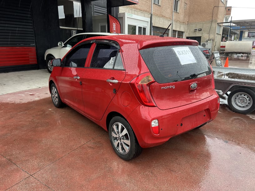 Auto mieten in Gjirokastër
