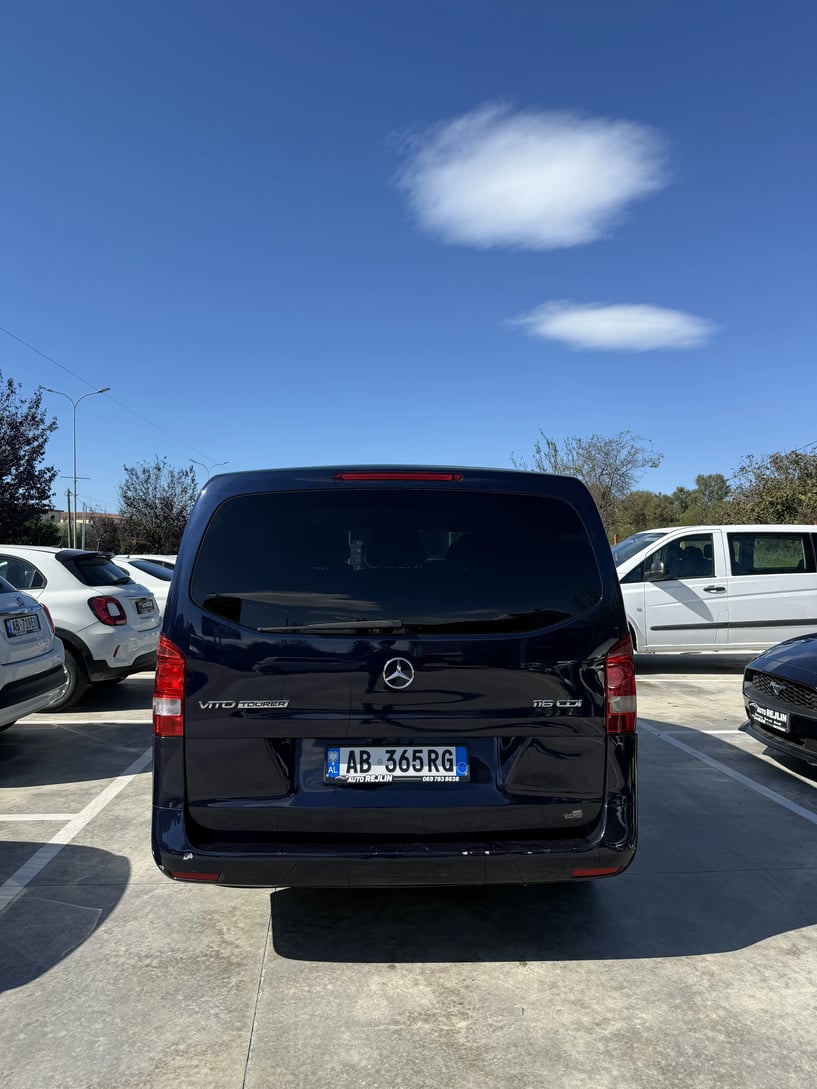 Alquila un coche en Durrës