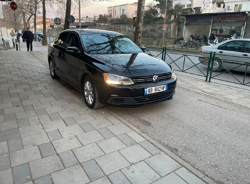 Louer une voiture à Tirana