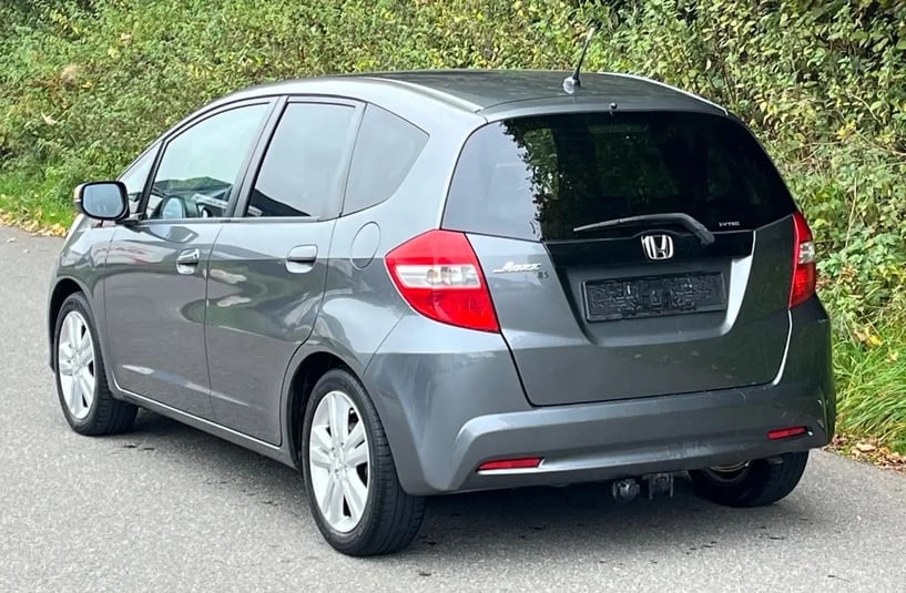 Rent a car in Tirana