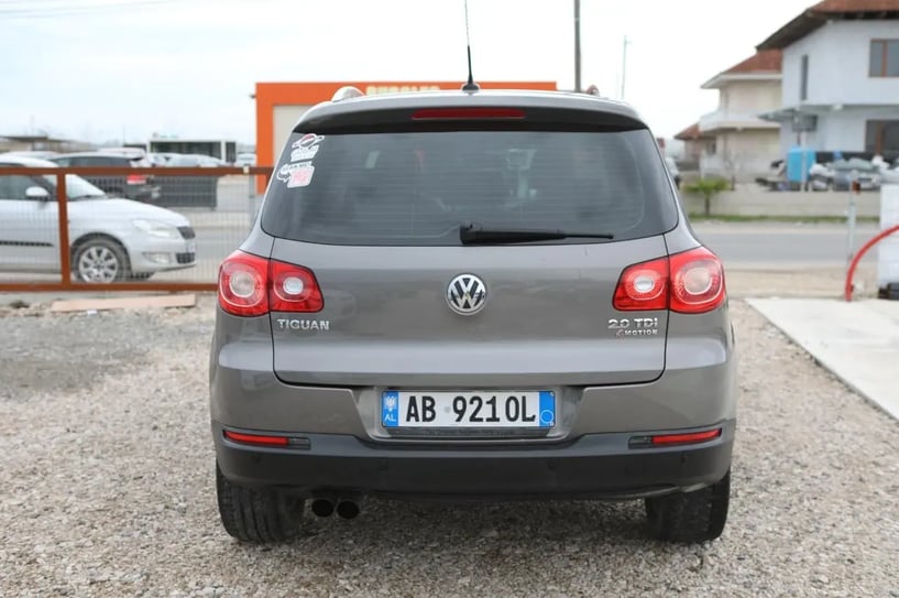 Wynajmij samochód w Tirana