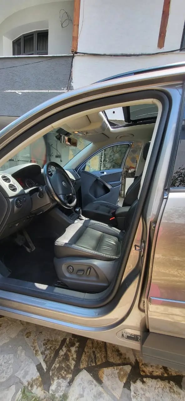 Noleggia un'auto a Tirana