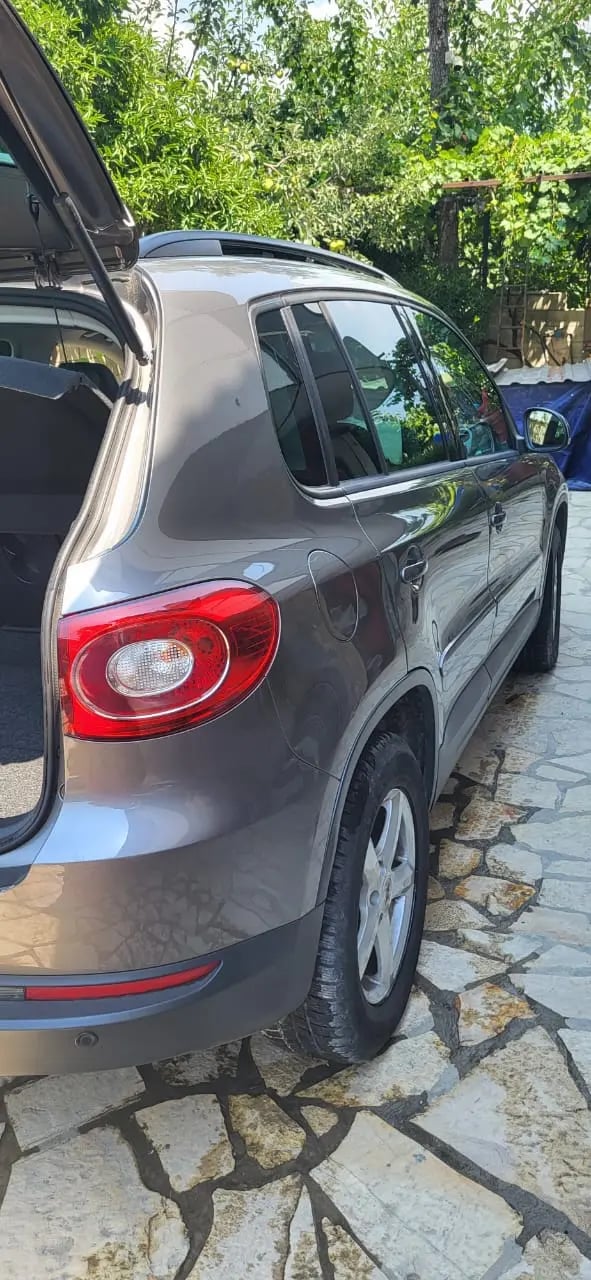 Noleggia un'auto a Tirana