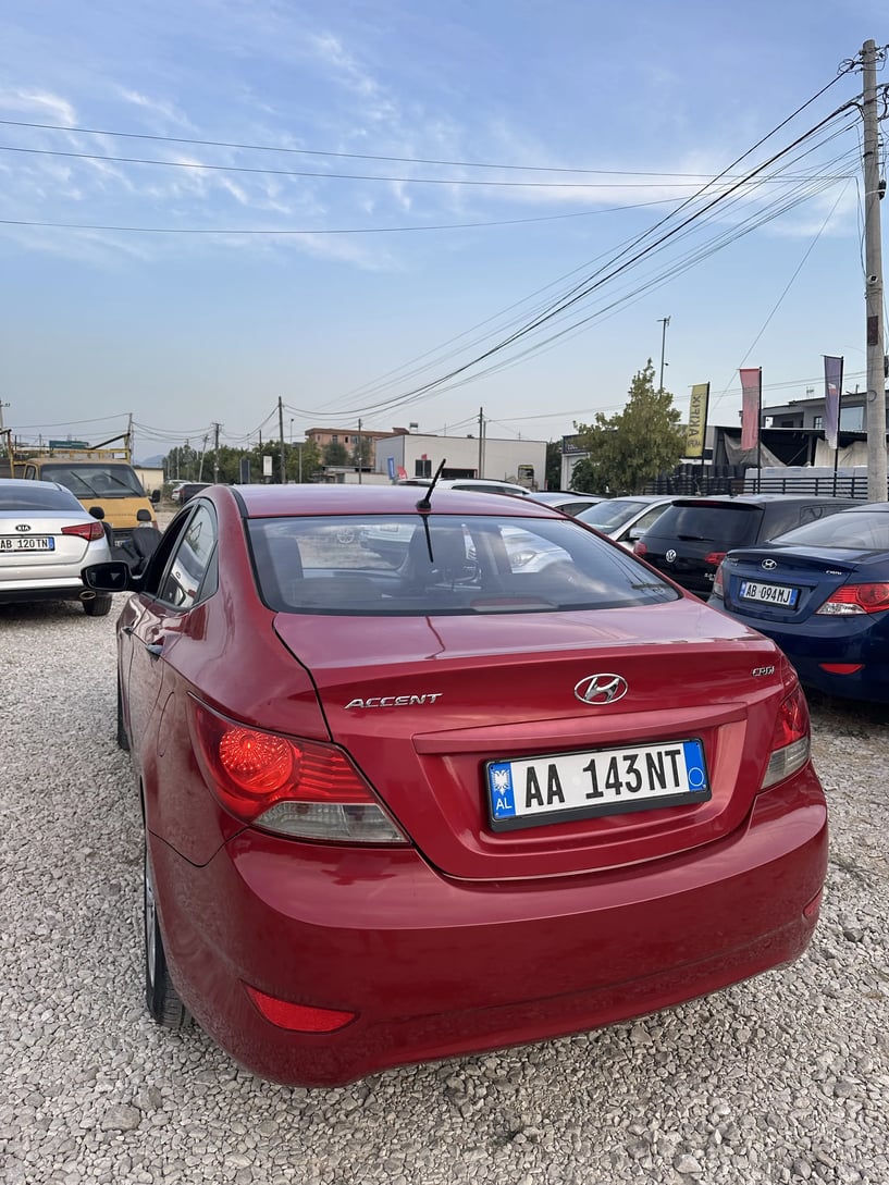 Wynajmij samochód w Tirana